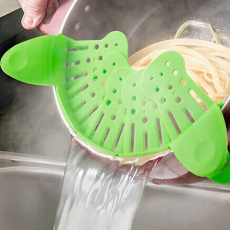 Clip-On Silicone Strainer – No-Spill Easy Cooking