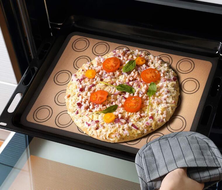 Reusable Silicone Baking Mat for Easy Macaron & Pastry Baking